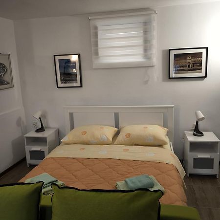 Studio Apartman Nona Angela-Valun เซรส ภายนอก รูปภาพ